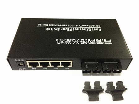 120903. 10/100M 4-Port RJ45+2-Port Fiber Ethernet Switch