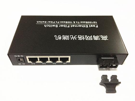 120904. 10/100M 4-Port RJ45+1-Port Fiber Ethernet Switch